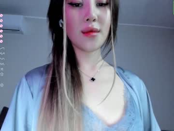 girl Indian Sex Cams with korean_sua