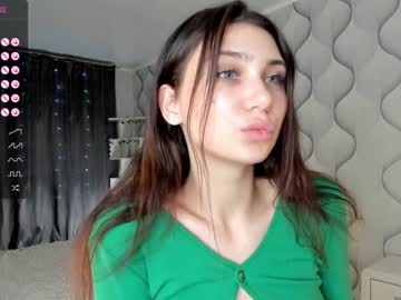 girl Indian Sex Cams with ariella_moore